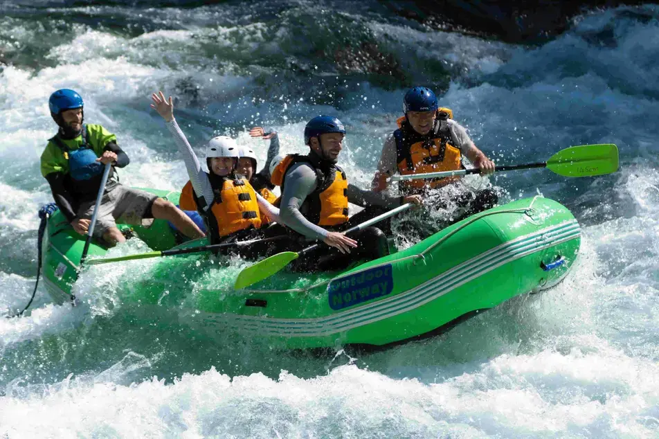 WhitewaterRafting2022-OutdoorNorway-519